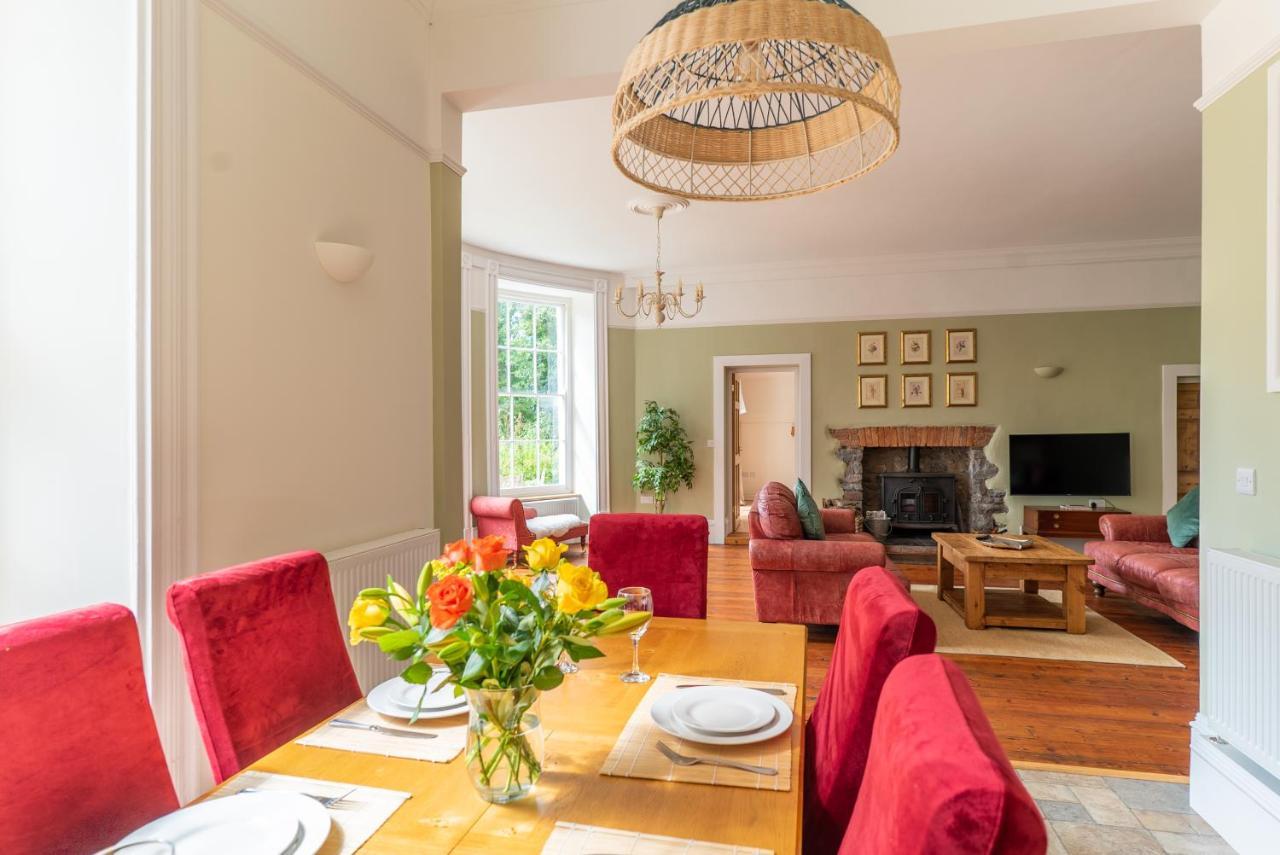 Holyland House - Greenacres Estates Lamphey Buitenkant foto