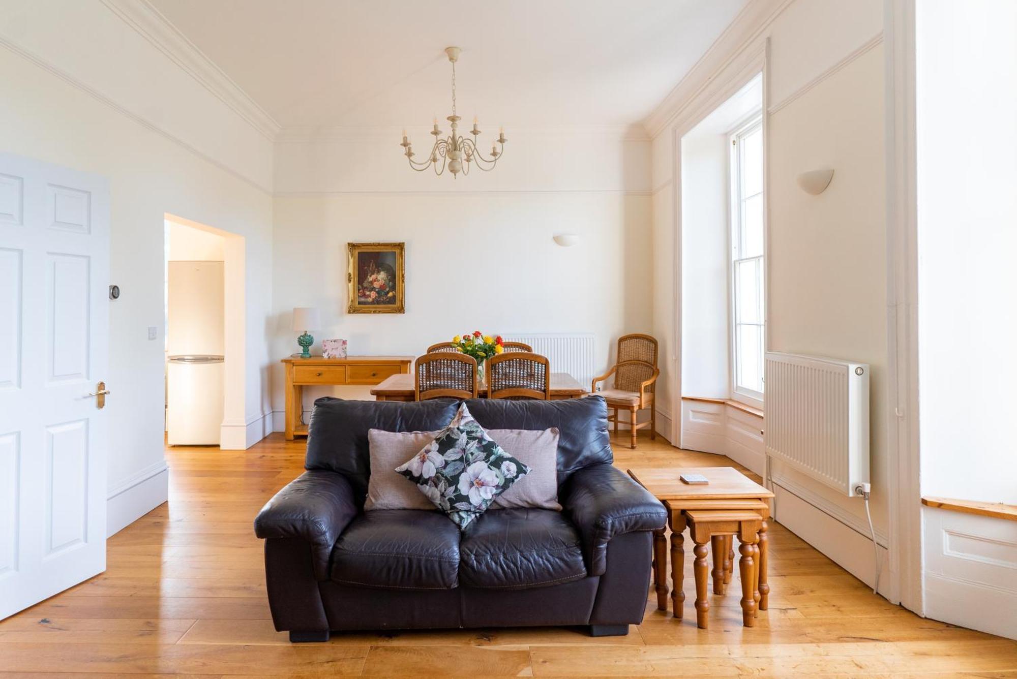 Holyland House - Greenacres Estates Lamphey Buitenkant foto