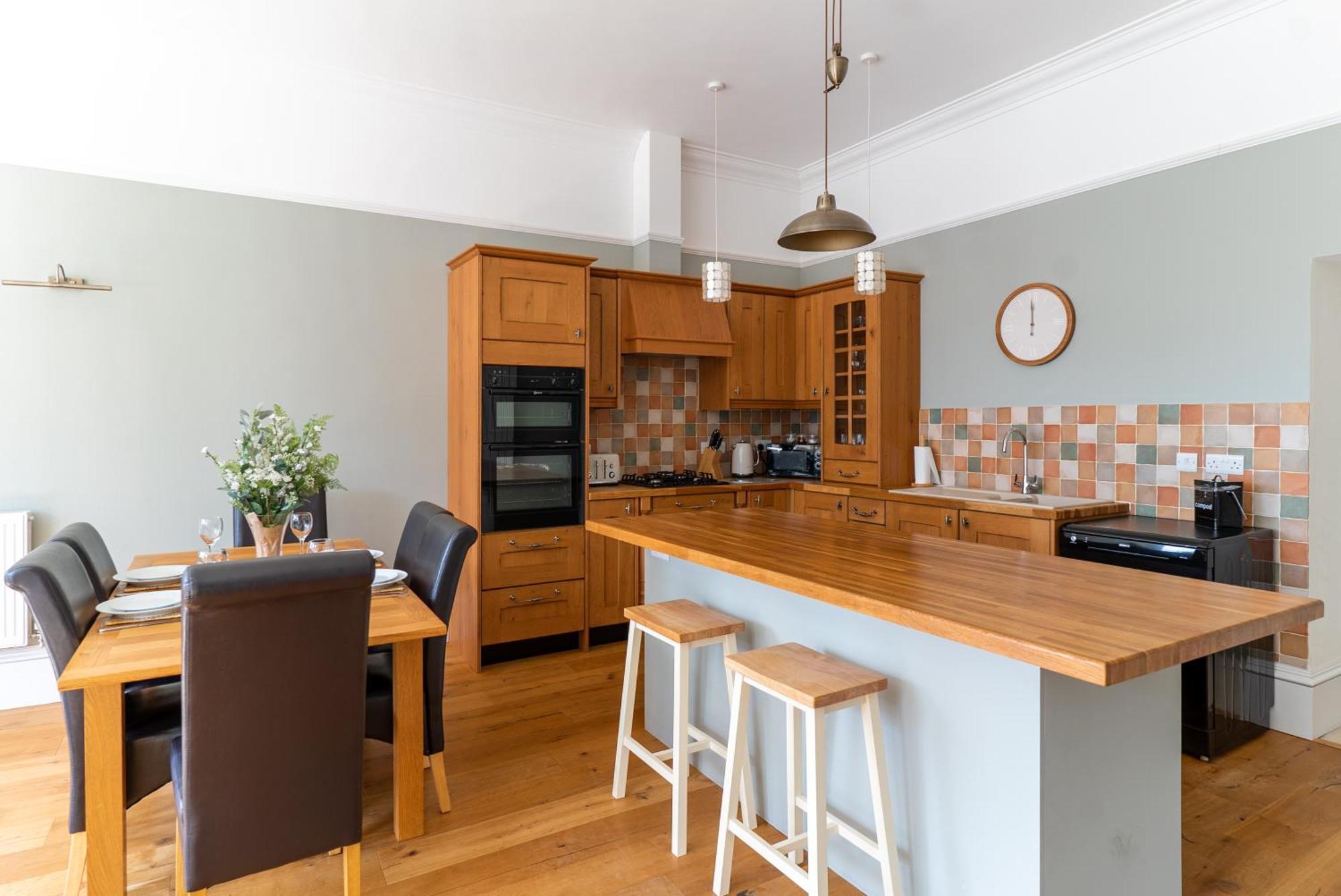 Holyland House - Greenacres Estates Lamphey Buitenkant foto
